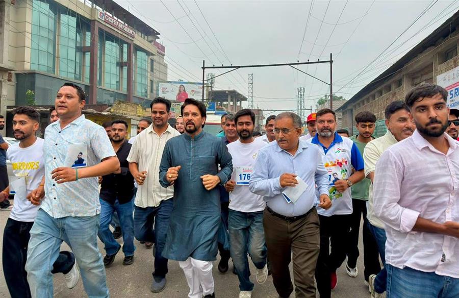 Hamirpur Hosts Olympic Week Awareness Run to Promote Fitness and Sports Culture