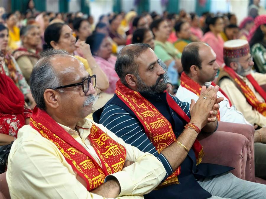 सनातन धर्म को जानिए, केवल मानिए नहीं; सच्ची आध्यात्मिक जागृति ही धर्म परिवर्तन का स्थायी समाधान : स्वामी धीरानंद