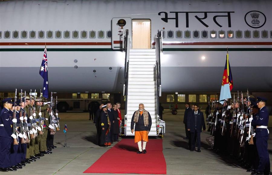 मेलबर्न पहुंचे प्रधानमंत्री नरेंद्र मोदी, बोले- भारत-ऑस्ट्रेलिया व्यापक रणनीतिक साझेदारी को मिलेगा नया बल