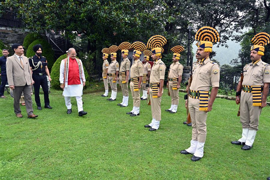 80वें स्वतंत्रता दिवस पर राज्यपाल ने लोक भवन में राष्ट्रीय ध्वज फहराया