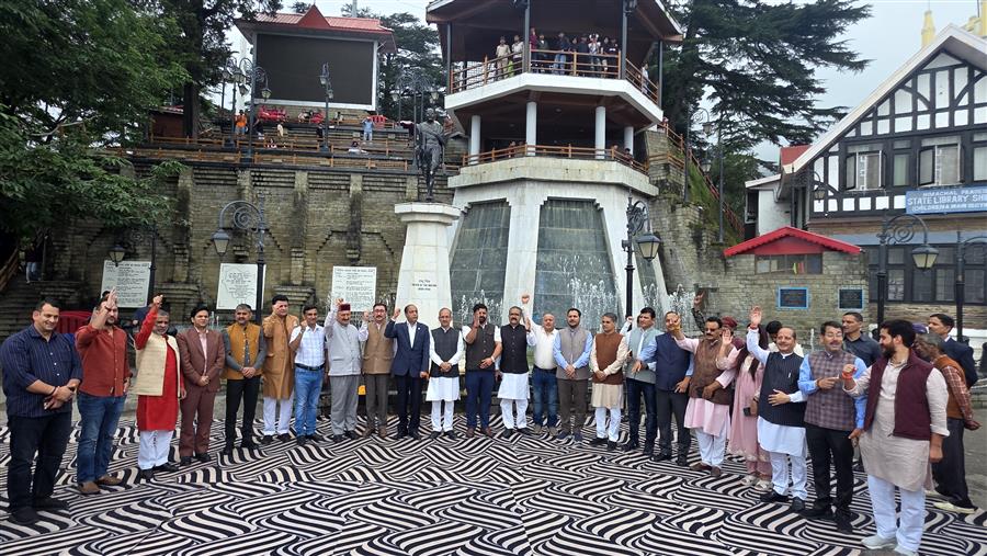 वंदे मातरम् का अपमान देश स्वीकार नहीं करेगा, कांग्रेस यह तय नहीं कर सकती कि राष्ट्रगीत खंडित होकर गाया जाए : जयराम ठाकुर
