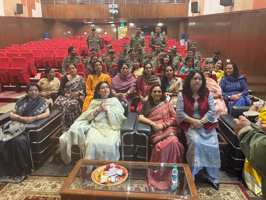 फौजी भाइयों की कलाई पर महिला मोर्चा ने बांधी राखी, ARTRAC शिमला में मनाया रक्षाबंधन का पर्व : डेजी ठाकुर