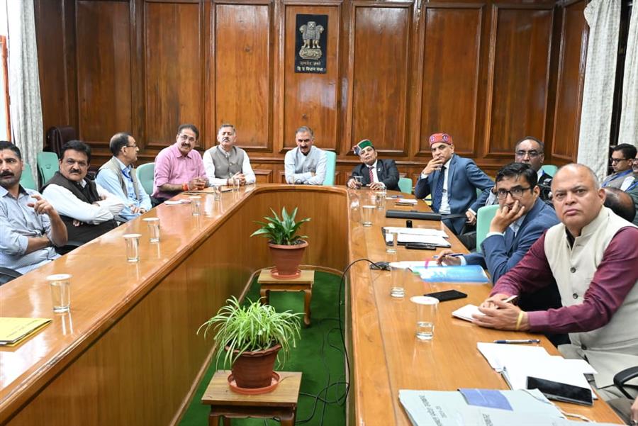 मुख्यमंत्री ने प्रस्तावित हिम-चंडीगढ़ सिटी की प्रगति की समीक्षा की