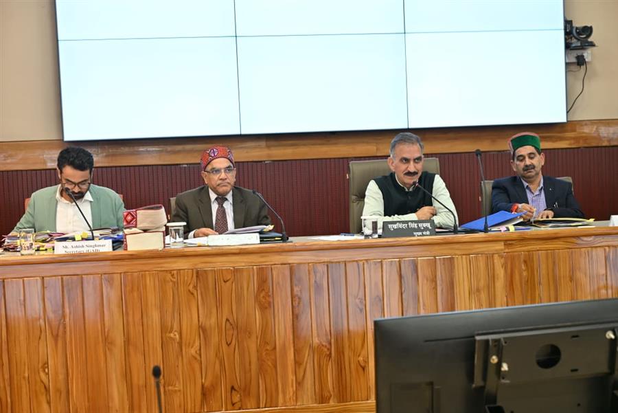 पात्र व्यक्तियों तक कल्याणकारी योजनाओं का लाभ पहुंचाना सुनिश्चित कर रही सरकारः मुख्यमंत्री