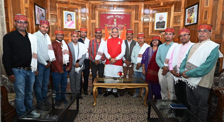 पश्चिम बंगाल के मीडिया प्रतिनिधिमंडल ने राज्यपाल से भेंट की