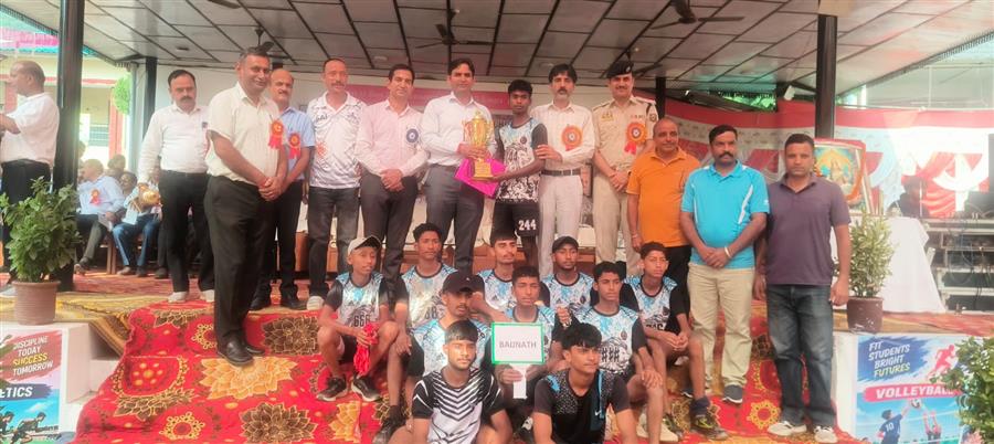 अंडर-19 खेलकूद प्रतियोगिता का समापन, कबड्डी में इंदौरा और वॉलीबाल में फतेहपुर विजेता