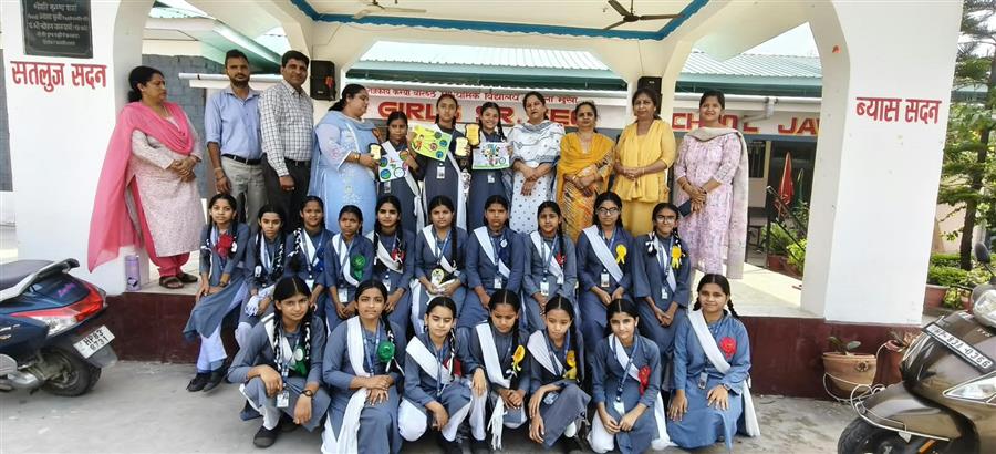 ढाबन स्कूल में विश्व रेबीज दिवस पर विद्यार्थियों को किया जागरूक