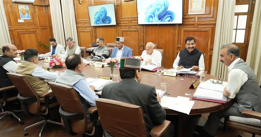 जल शक्ति विभाग में पैरा वर्करों के 4,090 पद भरने को स्वीकृति प्रदान की जिसमें पंप ऑपरेटर्ज, पैरा फिटर्ज और बहुद्देश्यीय कार्यकर्ता शामिल होंगे