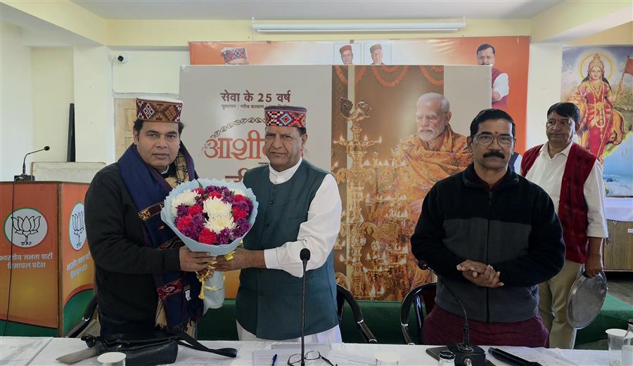 कांग्रेस में गुटबाजी और अंतर्विरोध जगजाहिर, वीरभद्र सिंह की प्रतिमा के अनावरण कार्यक्रम से मुख्यमंत्री और प्रदेश अध्यक्ष की अनुपस्थिति ने खोली पोल : डॉ. राजीव बिंदल