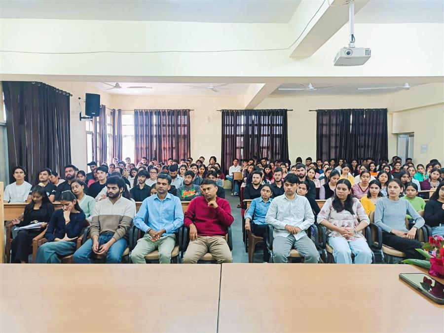 सफलता के लिए समय प्रबंधन, अनुशासन और संस्कार आवश्यक रू डॉ. नरेश कुमार शर्मा