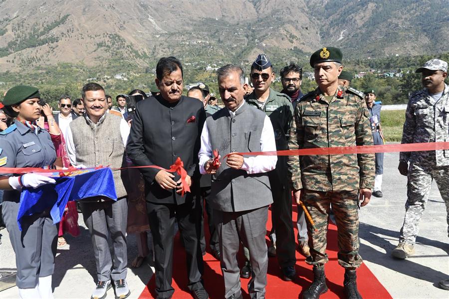 मुख्यमंत्री ने भुंतर हवाई अड्डे पर एनसीसी हैंगर का किया उद्घाटन