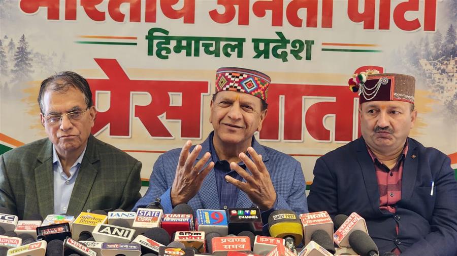 संविधान की दुहाई देने वाली कांग्रेस ने बार-बार संवैधानिक मर्यादाओं को तोड़ा : डॉ. राजीव बिंदल