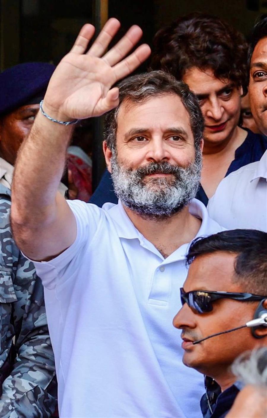राहुल गांधी ने फिर पूछा, अडाणी की शेल कंपनियों में 20,000 करोड़ किसके हैं