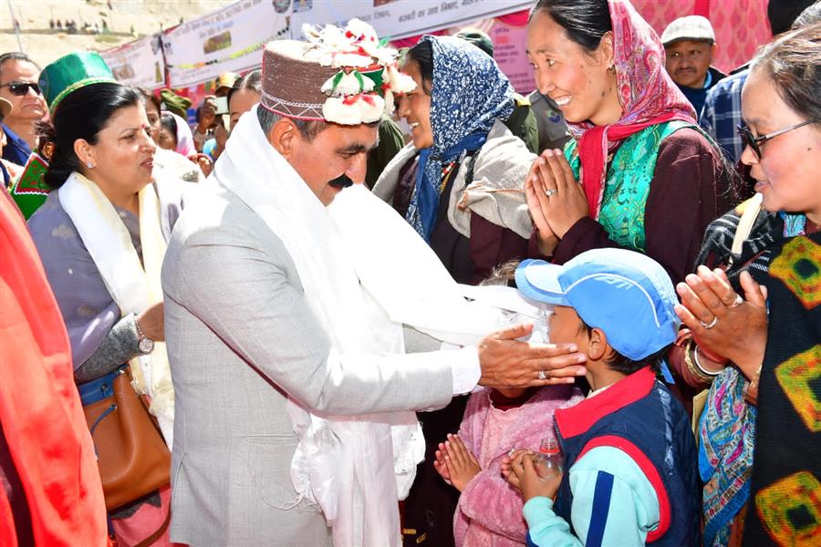  मुख्यमंत्री सुखविंदर सुक्खू ने सरकारी कर्मचारियों, अधिकारियों और पेंशनरों को बड़ी सौगात दी