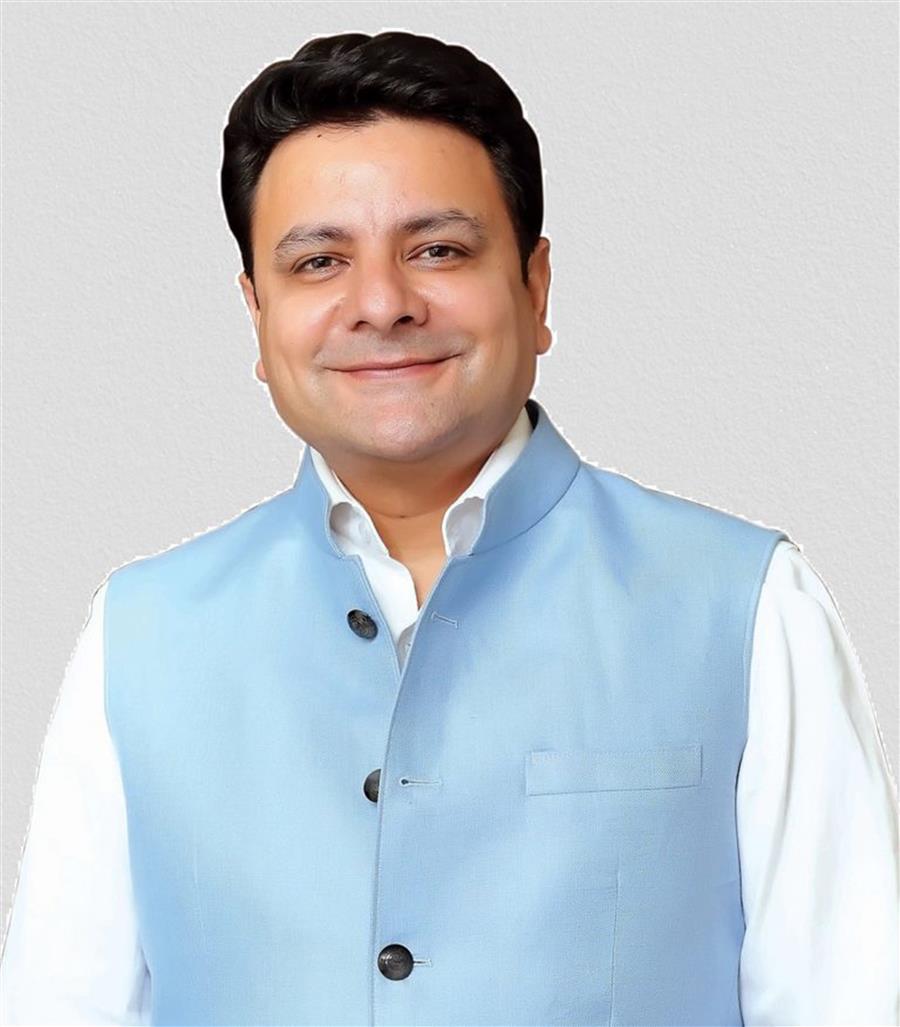 दाड़ी-मनेड़-चौतड़ू सडक़ 95 लाख से हो रही बहाल - सुधीर शर्मा