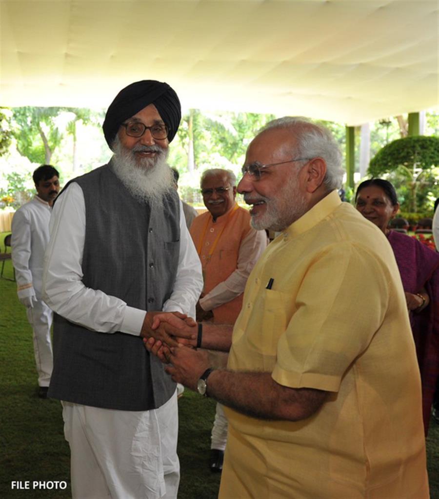 प्रधानमंत्री नरेंद्र मोदी ने प्रकाश सिंह बादल के निधन पर शोक जताया