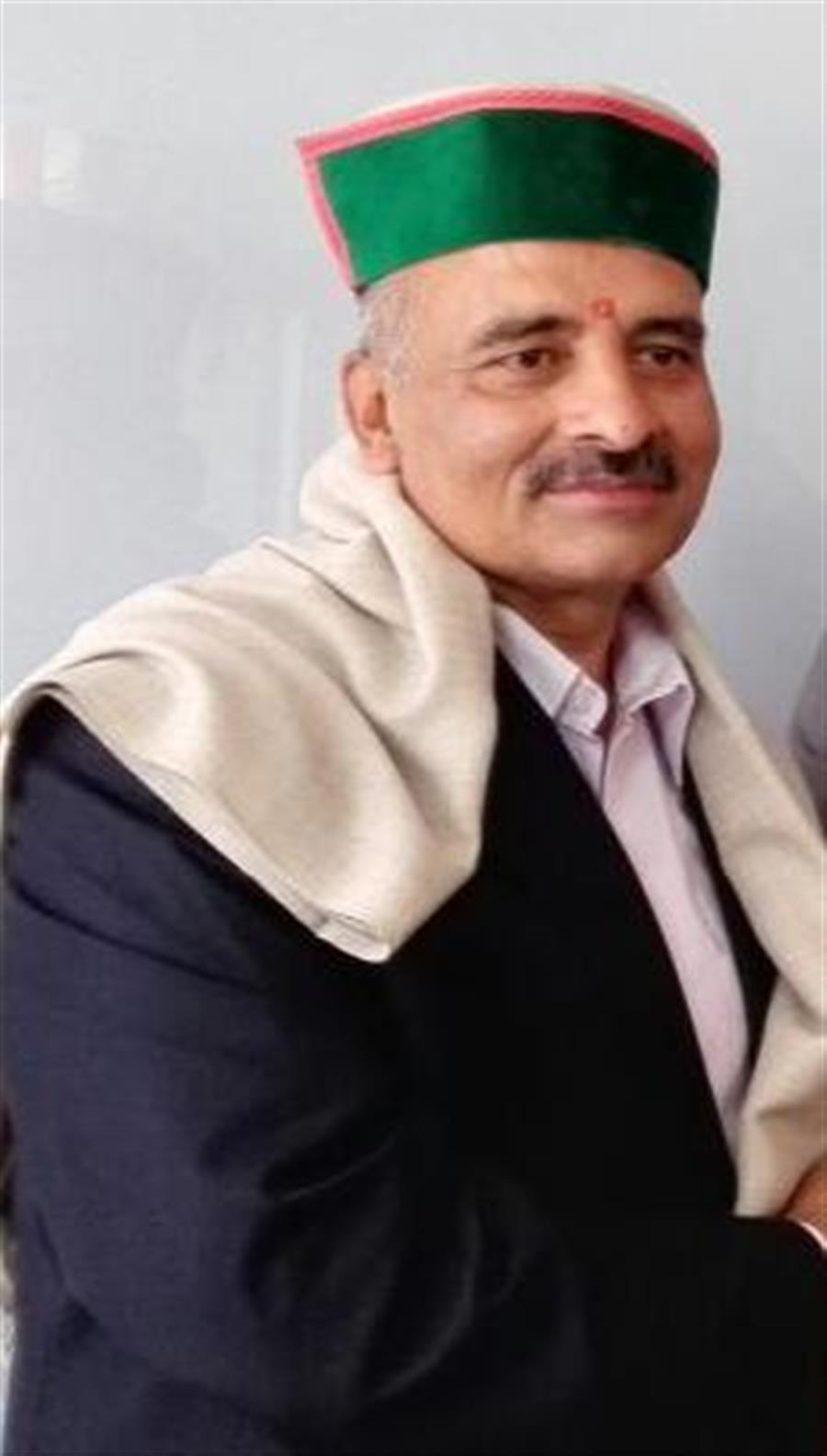 हिमाचल प्रदेश के सीएम सुखविंदर सिंह सुक्खू के ओएसडी गोपाल शर्मा का लंबा प्रशासनिक अनुभव रहा है 