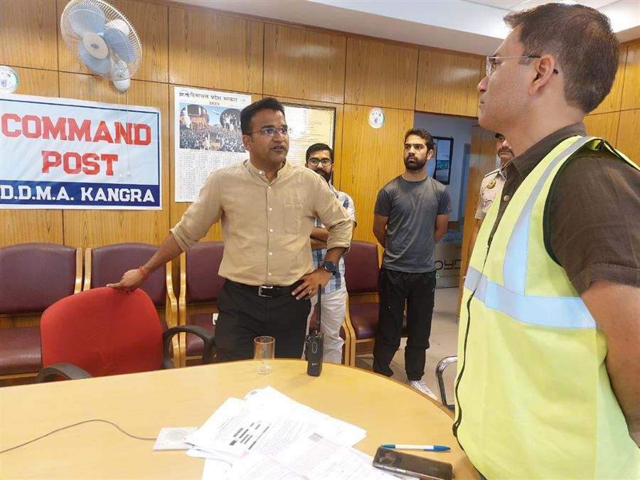 कांगड़ा जिले में मॉक ड्रिल से बाढ़-भूस्खलन से निपटने की तैयारी का आकलन