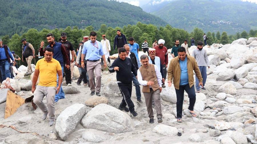 जनजीवन को सामान्य बनाने के लिए युद्ध स्तर पर कार्य