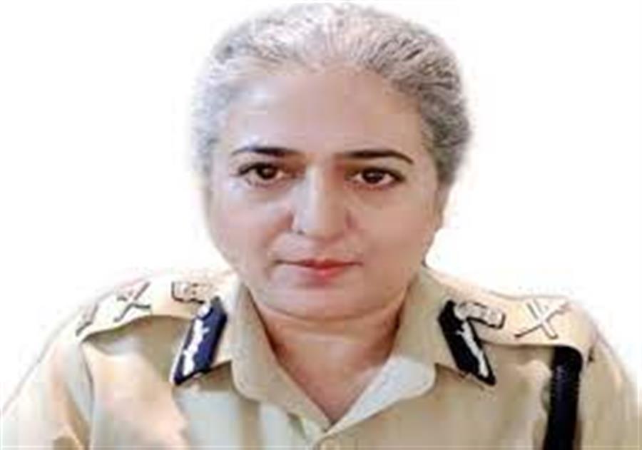 तीन दिनों में 8,000 से अधिक लोग कुल्लू-मनाली क्षेत्र छोड़ चुके हैं