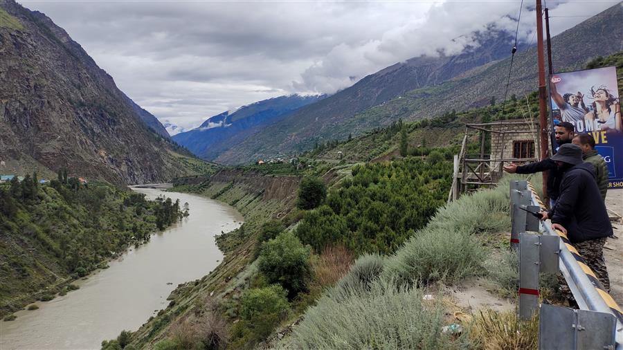 Kullu में बादल फटने से एक की मौत, तीन घायल