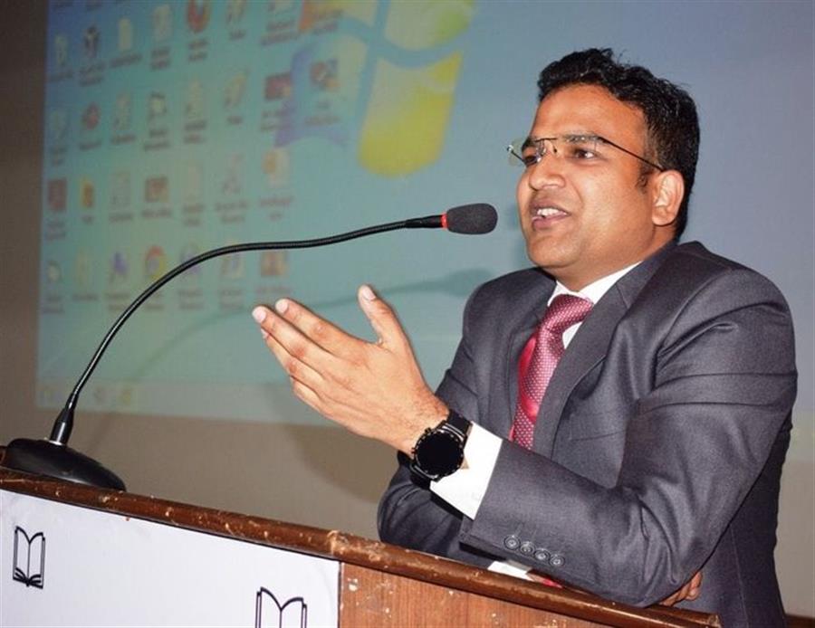 D C Kangra ने विकास कार्यों में कोताही पर 28 ग्राम पंचायत प्रधानों को जारी किए कारण बताओ नोटिस