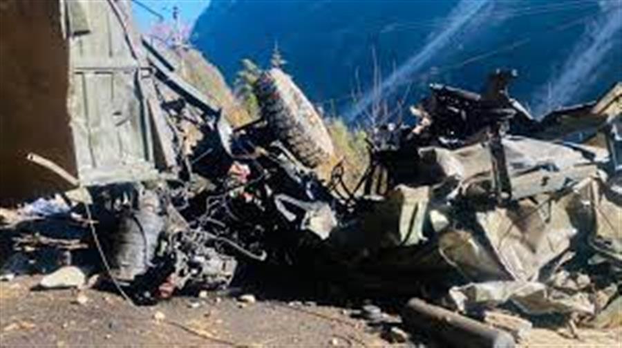 Sikkim  सड़क दुर्घटना में  Indian Army  के 16 जवान शहीद
