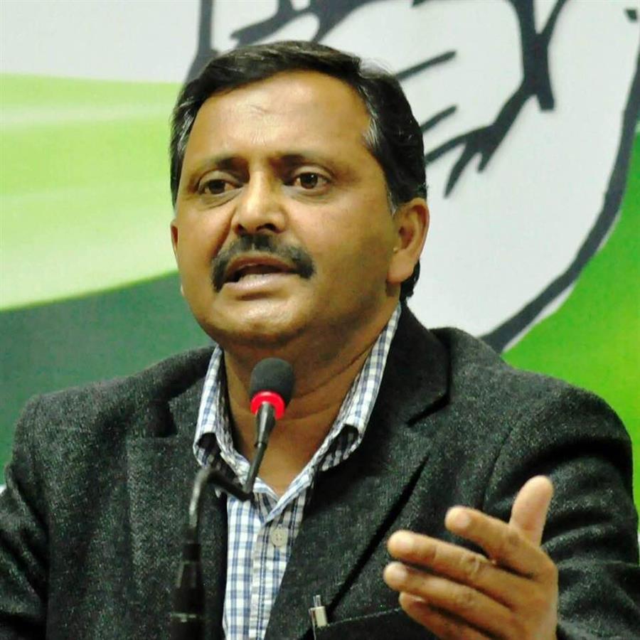 पिछली सरकार के दौरान पनपे पेपर माफिया पर शिकंजा कसना शुरू 