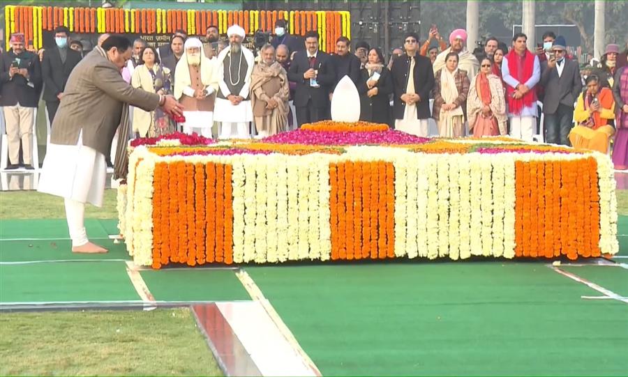 President Droupadi Murmu, Dhankhar and Prime Minister Modi pays floral tribute to former P M Vajpayee