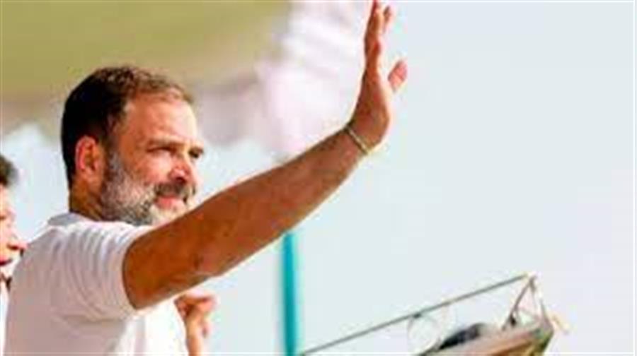 नोटबंदी रोजगार को नष्ट करने, असंगठित अर्थव्यवस्था को तोड़ने की एक सोची-समझी साजिश थी - Rahul Gandhi 
