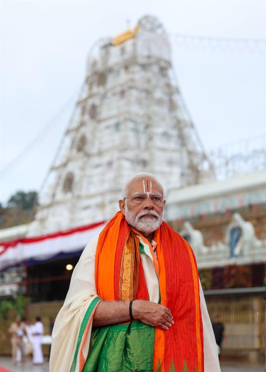 PM offers prayers at Sri Venkateswara Swamy Temple in Tirumala, Andhra Pradesh
