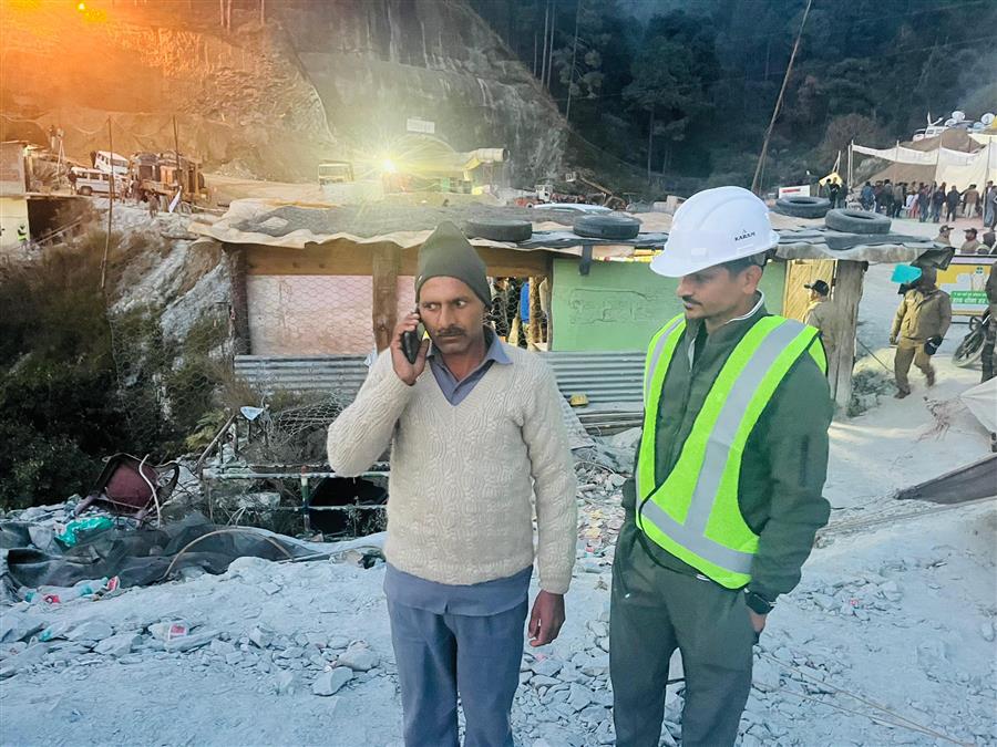 सिल्क्यारा टनल में हिमाचल के विजय कुमार भी हैं