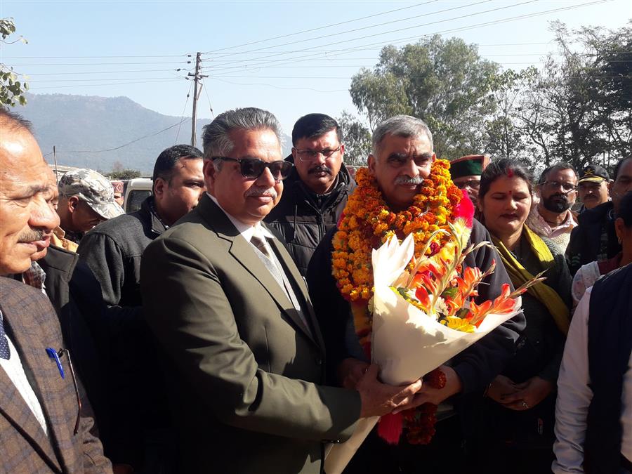 संजय रतन ने भरोली कोहाला स्कूल के सालाना समारोह में नवाजे मेधावी छात्र