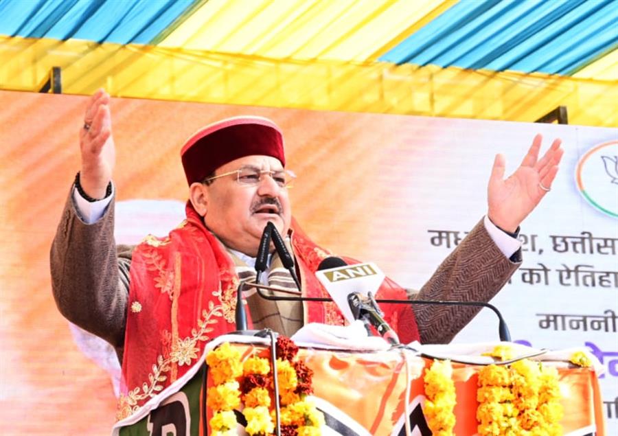 देश में रिपोर्ट कार्ड की राजनीति चल रही है : नड्डा