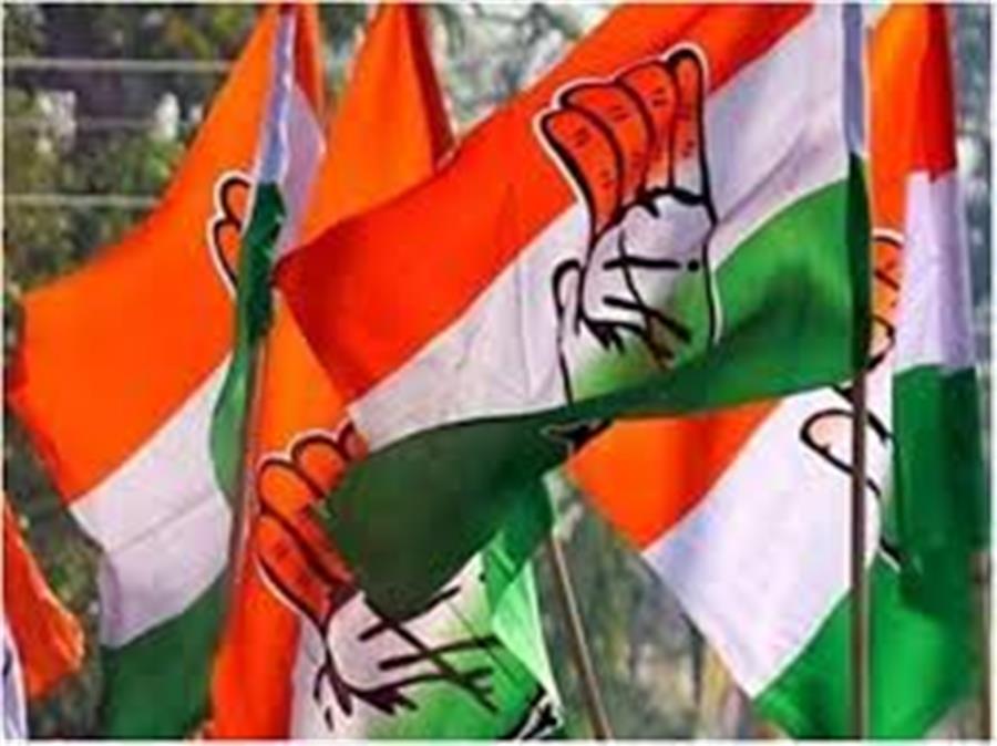 कांग्रेस संघ के खेल से बच निकली