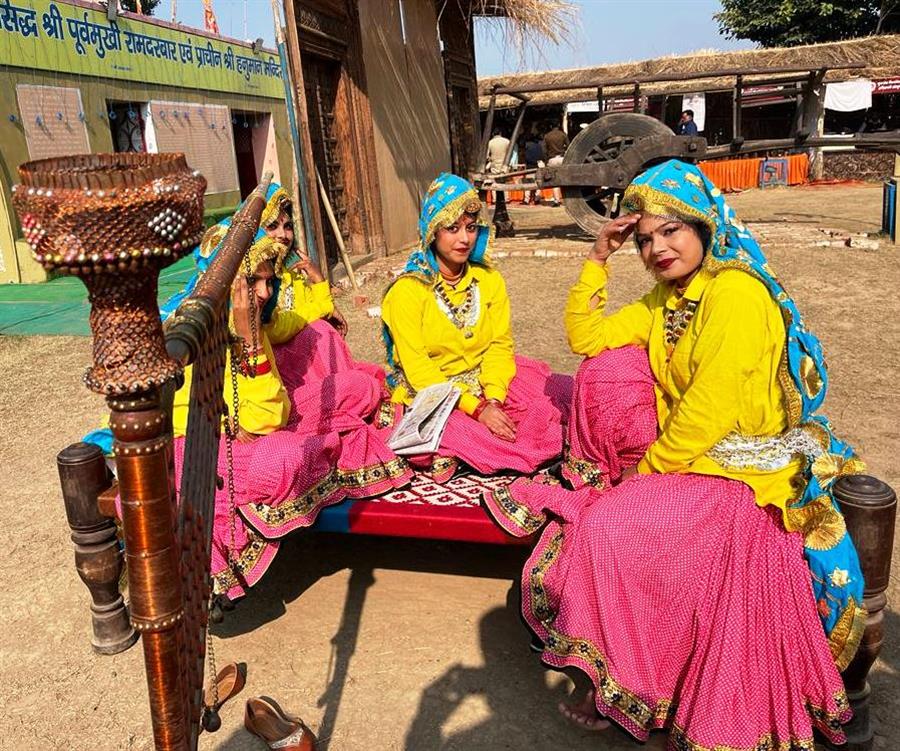 हरियाणवी गीतों एवं रागनियों से सराबोर हो रहा है गीता महोत्सव
