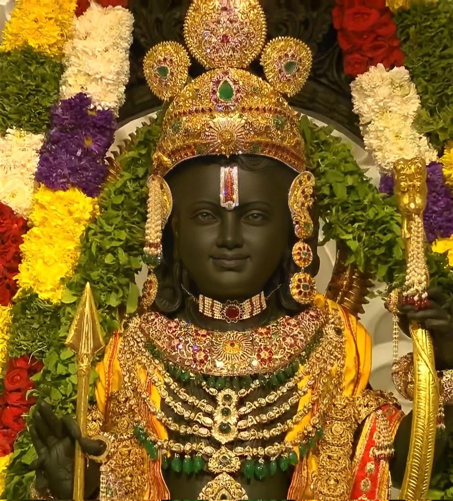 रामलला के दर्शन के लिए उमड़ा जनसैलाब, यूपी सरकार की अपील, अगले 10 दिनों तक ना आएं अयोध्या