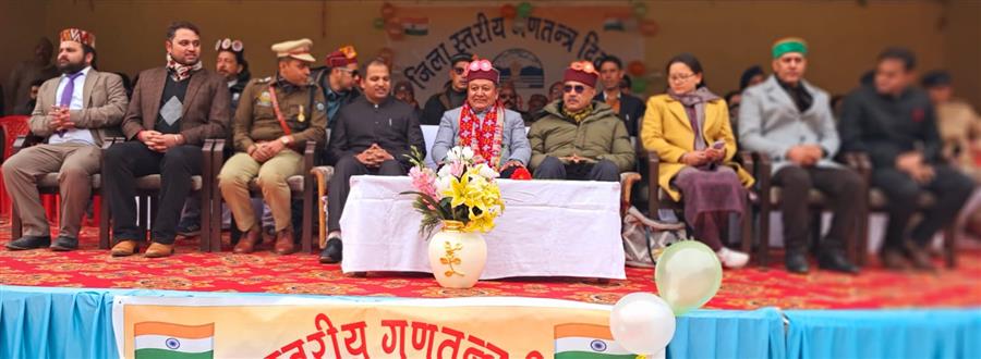 जगत सिंह नेगी  ने केलंग मे फहराया राष्ट्रीय ध्वज