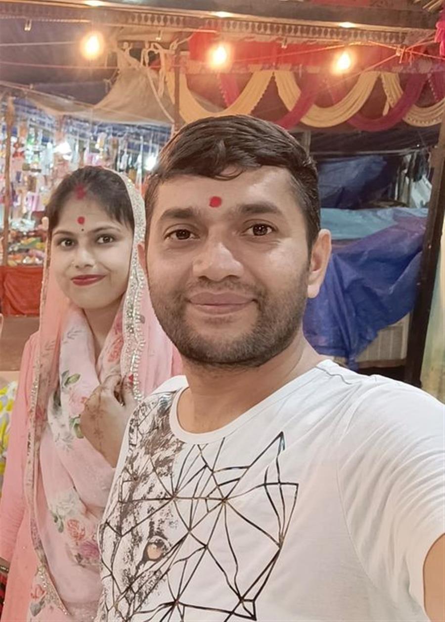 दर्दनाक हादसे में दंपती की मौत