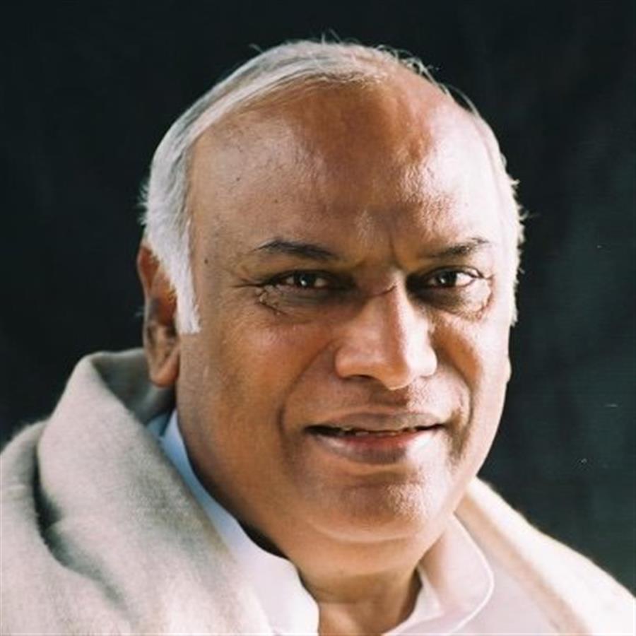चुनावी बॉन्ड योजना की लॉन्चिंग के दिन कांग्रेस पार्टी ने इसे अपारदर्शी और अलोकतांत्रिक बताया था - मल्लिकार्जुन खड़गे